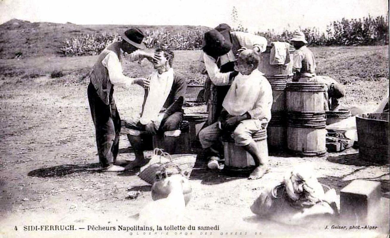 1335- Sidi-Ferruch- Pecheurs Napolitains a la Toilette.jpg